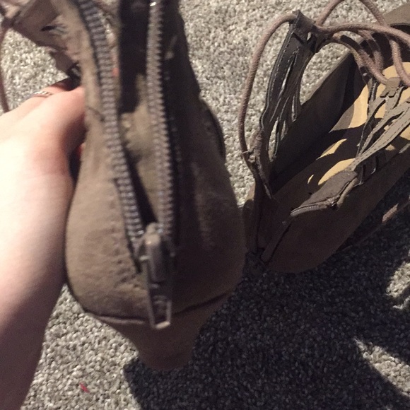 Sandals - Picture 2 of 3